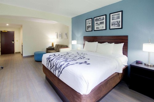 Sleep Inn and Suites Chesapeake - Portsmouth - image 40