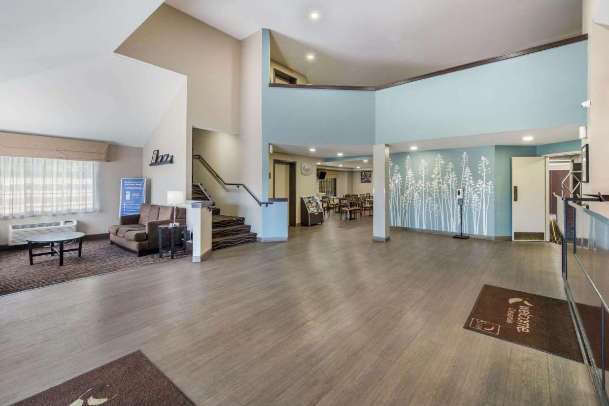 Sleep Inn and Suites Chesapeake - Portsmouth - image 5
