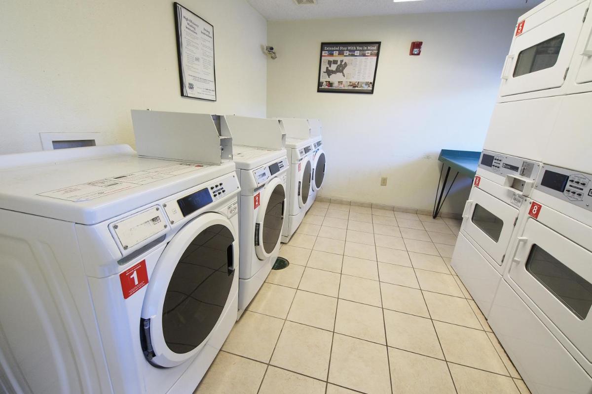 InTown Suites Extended Stay Chesapeake VA – I-64 - image 2