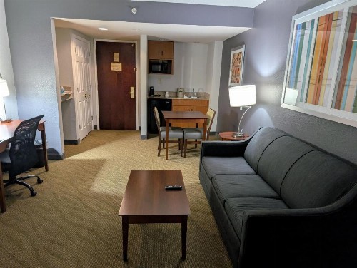 Wingate by Wyndham Chesapeake - image 2