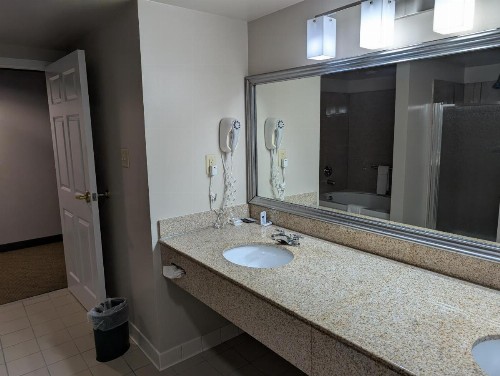 Wingate by Wyndham Chesapeake - image 47