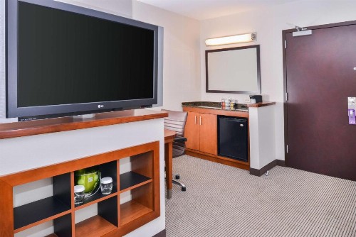 Hyatt Place Chesapeake - image 17