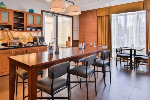 Hyatt Place Chesapeake - image 23