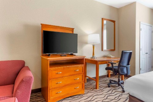 Comfort Inn & Suites Chesapeake - Portsmouth - image 15