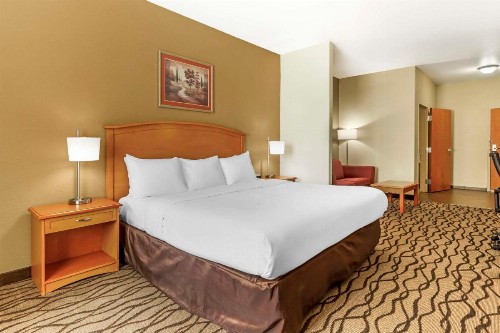 Comfort Inn & Suites Chesapeake - Portsmouth - image 17
