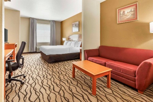 Comfort Inn & Suites Chesapeake - Portsmouth - image 18