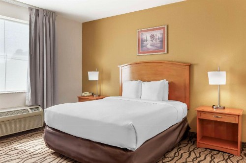 Comfort Inn & Suites Chesapeake - Portsmouth - image 21