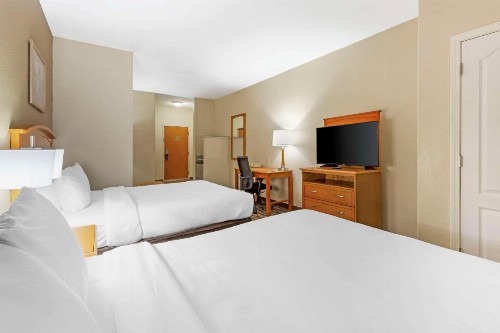 Comfort Inn & Suites Chesapeake - Portsmouth - image 27