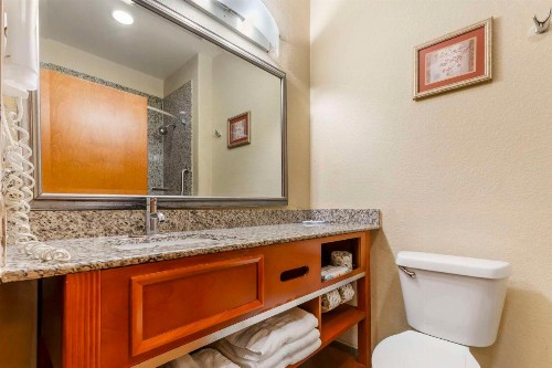 Comfort Inn & Suites Chesapeake - Portsmouth - image 29