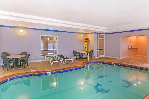 Comfort Inn & Suites Chesapeake - Portsmouth - image 31