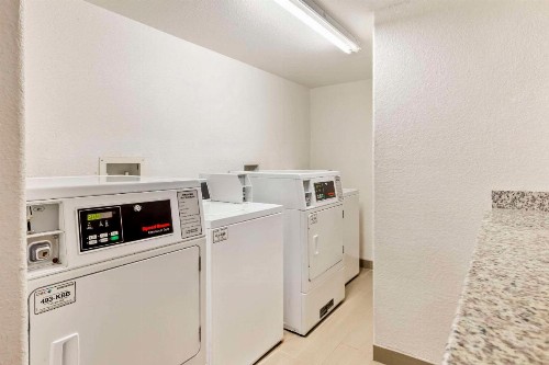 Comfort Inn & Suites Chesapeake - Portsmouth - image 35