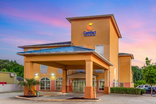 Comfort Inn & Suites Chesapeake - Portsmouth - image 36