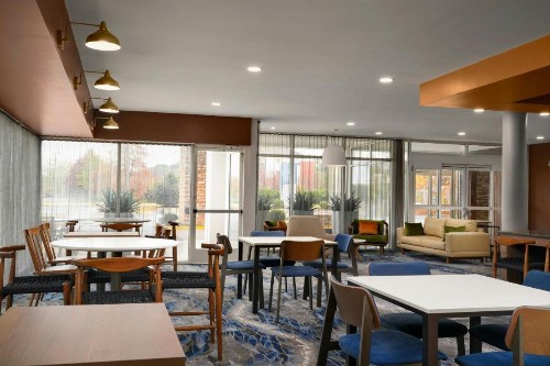 Fairfield Inn & Suites by Marriott Chesapeake Suffolk - image 7