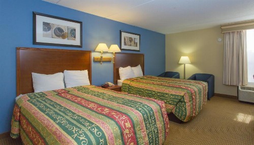 Studio and Suites 4 Less Western Branch - image 4