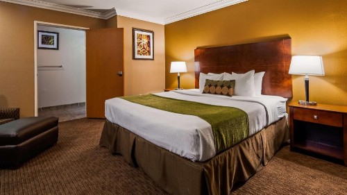 Best Western Rose Quartz Inn - image 36