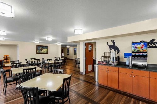 Best Western Rose Quartz Inn - image 5