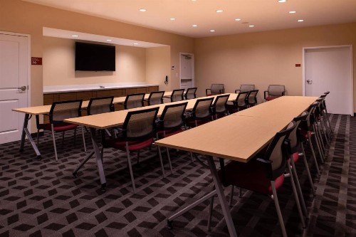 TownePlace Suites by Marriott St. Louis Chesterfield - image 4