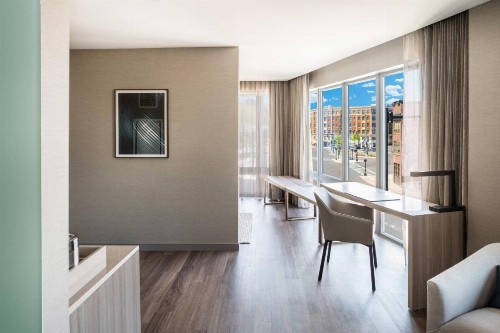 AC Hotel by Marriott Boston Cleveland Circle - image 18