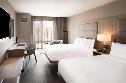 AC Hotel by Marriott Boston Cleveland Circle - image 22