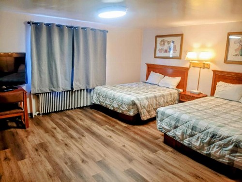 Sands Motel - image 12