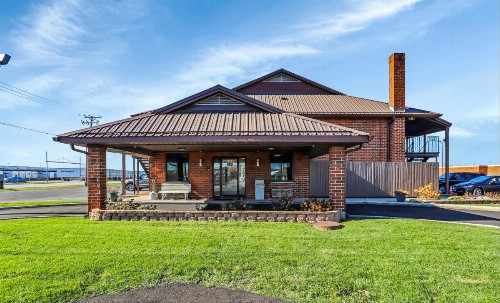 Bridgeview Inn
