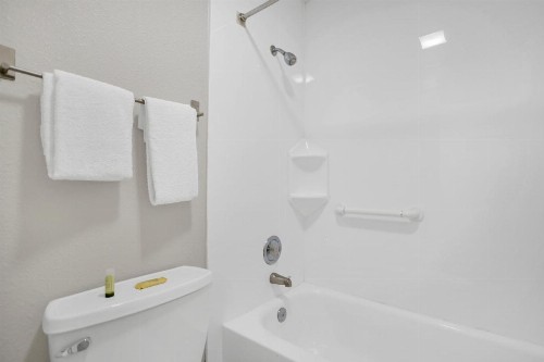 Bridgeview Inn - image 11