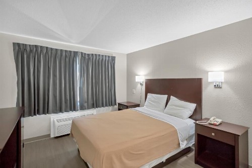 Bridgeview Inn - image 12