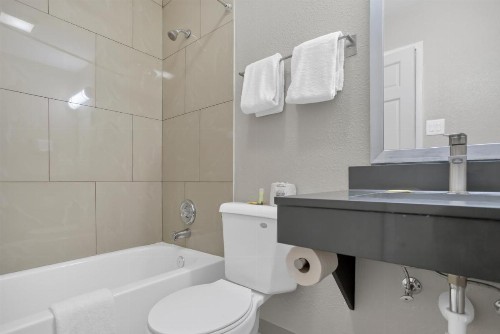 Bridgeview Inn - image 2