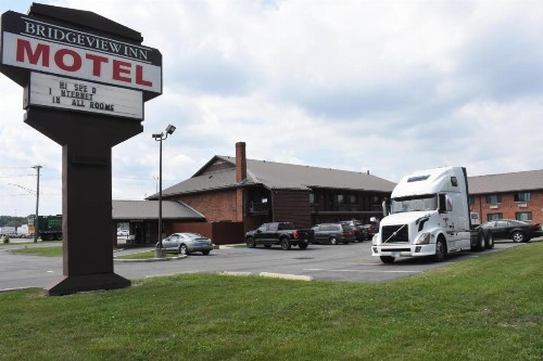 Bridgeview Inn - image 4