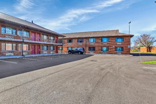 Bridgeview Inn - image 7