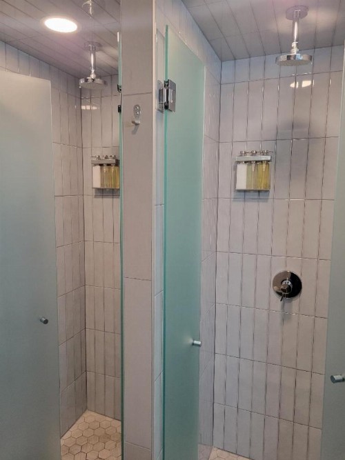 Chicago Parthenon Hostel - image 16