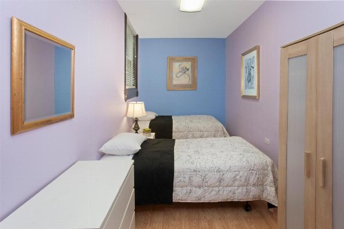 Chicago Parthenon Hostel - image 32