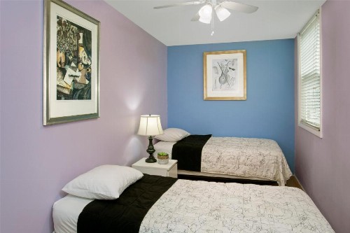 Chicago Parthenon Hostel - image 34