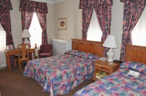 Inn At Lincoln Park - image 11