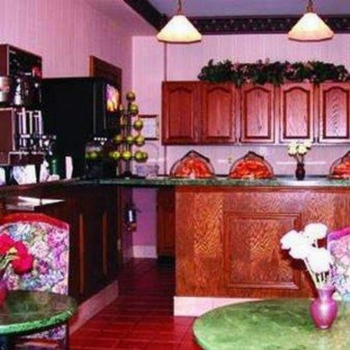 Inn At Lincoln Park - image 4
