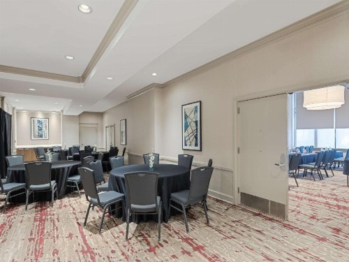Hilton Garden Inn Chicago Downtown/Magnificent Mile - image 19