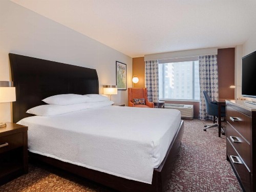Hilton Garden Inn Chicago Downtown/Magnificent Mile - image 2