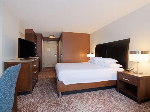 Hilton Garden Inn Chicago Downtown/Magnificent Mile - image 36