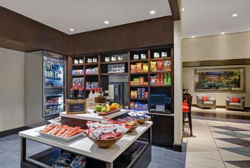 Hilton Garden Inn Chicago Downtown/Magnificent Mile - image 42