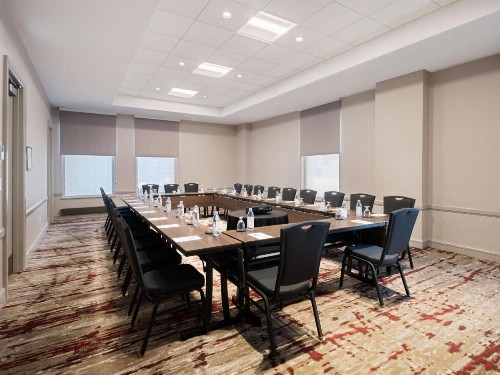 Hilton Garden Inn Chicago Downtown/Magnificent Mile - image 46