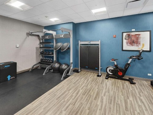 Hampton Inn & Suites Chicago-Downtown - image 14