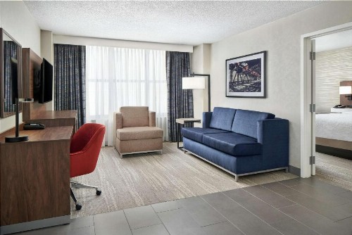 Hampton Inn & Suites Chicago-Downtown - image 19