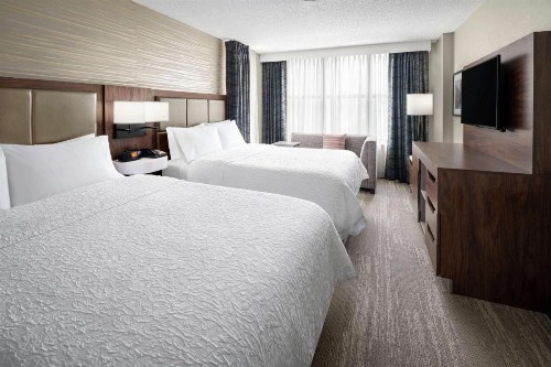 Hampton Inn & Suites Chicago-Downtown - image 24