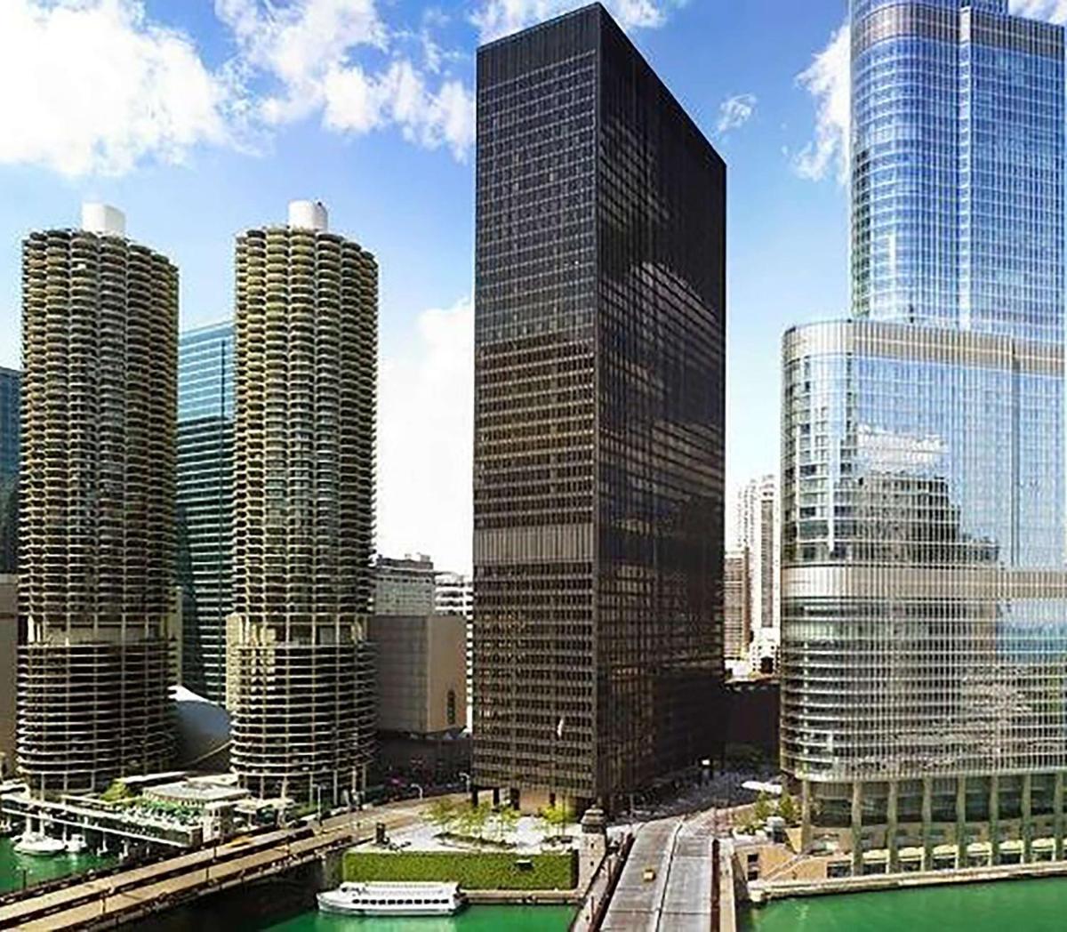 Hampton Inn & Suites Chicago-Downtown - image 3