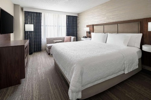 Hampton Inn & Suites Chicago-Downtown - image 38