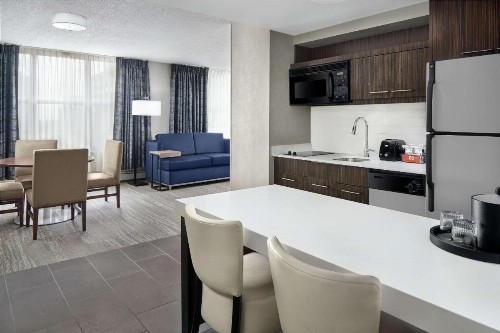 Hampton Inn & Suites Chicago-Downtown - image 43
