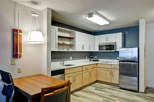 Homewood Suites by Hilton Chicago-Downtown - image 13