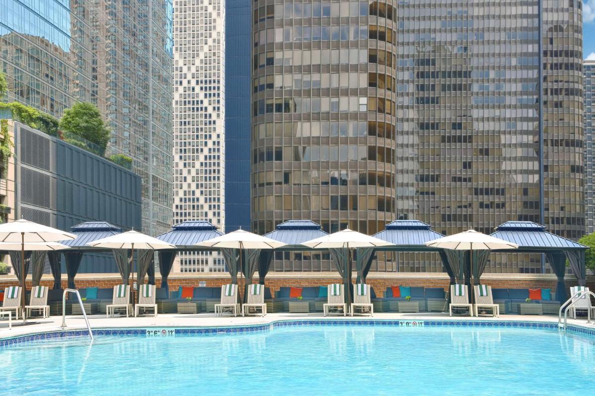 DoubleTree by Hilton Chicago Magnificent Mile - main image