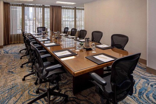 DoubleTree by Hilton Chicago Magnificent Mile - image 17