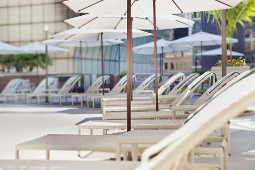 DoubleTree by Hilton Chicago Magnificent Mile - image 20